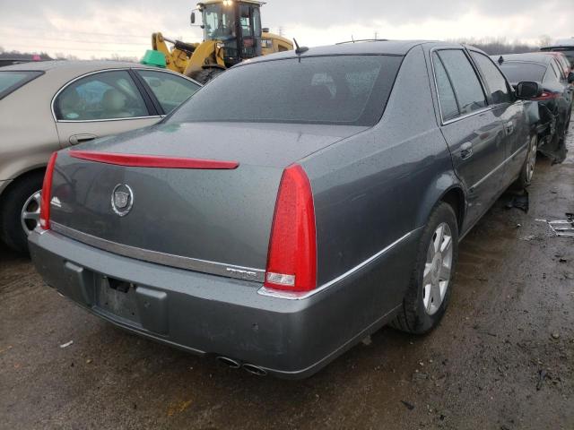 1G6KD57Y98U106895 - 2008 CADILLAC DTS GRAY photo 4