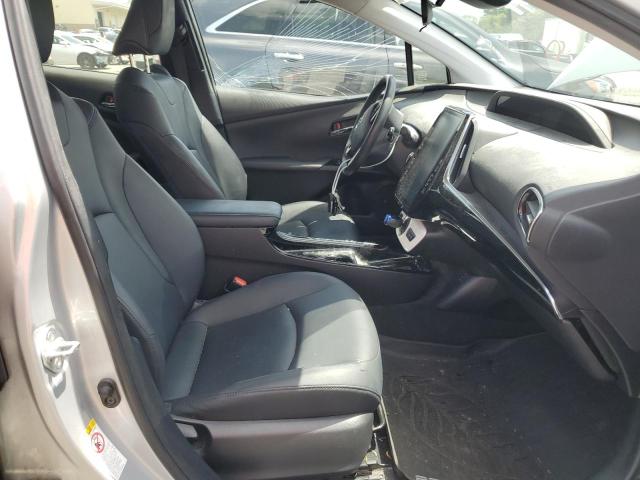 JTDKARFP5H3062583 - 2017 TOYOTA PRIUS PRIM 银色 照片 7