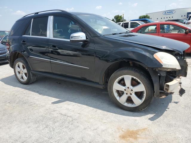 4JGBB8GB1BA734745 - 2011 MERCEDES-BENZ ML 350 4MATIC BLACK photo 4