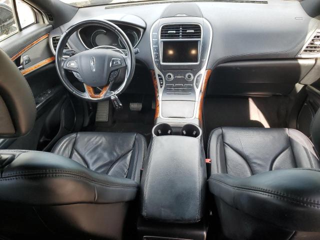 2LMPJ8LR7HBL30443 - 2017 LINCOLN MKX RESERVE أسود صورة 8