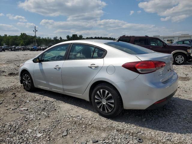 3KPFK4A74HE113573 - 2017 KIA FORTE LX SILVER photo 2