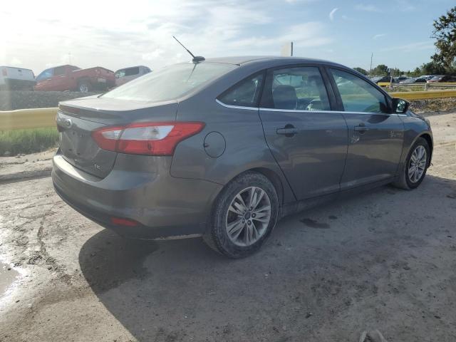 1FAHP3H26CL424264 - 2012 FORD FOCUS SEL GRAY photo 3