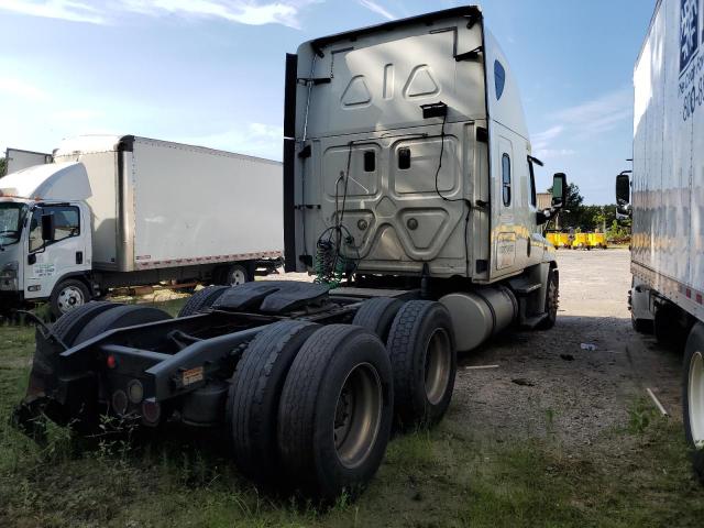 1FUJGLBG6FLGF8366 - 2015 FREIGHTLINER CASCADIA 1 WHITE photo 4