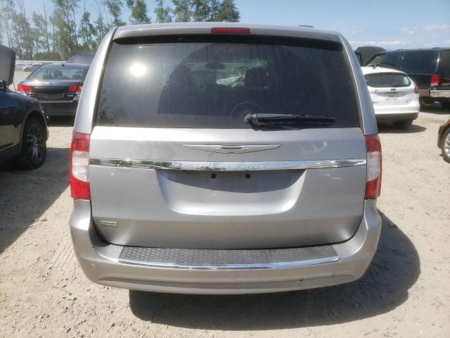 2C4RC1BG1DR657609 - 2013 CHRYSLER TOWN & COU TOURING ვერცხლისფერი ფოტო 6