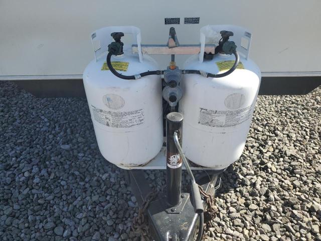 4XTTS2528YC122353 - 2000 THOR TAHOE WHITE photo 8