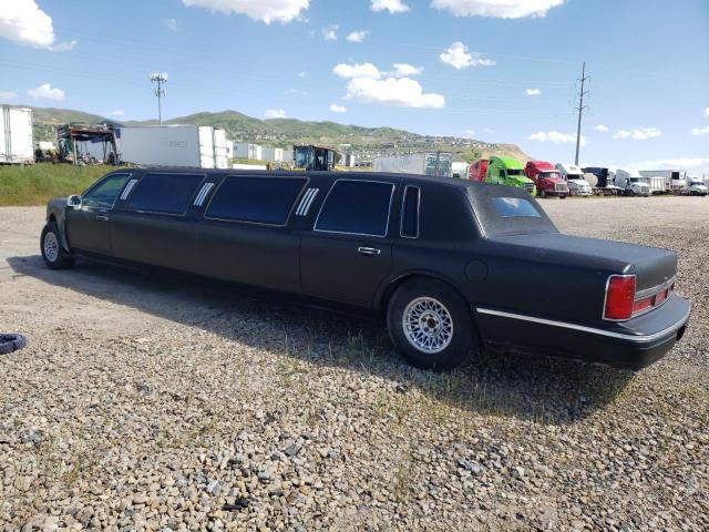 1LNLM81W2VY724795 - 1997 LINCOLN TOWN CAR EXECUTIVE BLACK photo 2