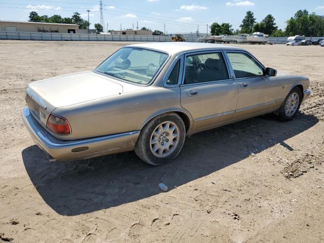 SAJDA14C5YLF16507 - 2000 JAGUAR XJ8 GOLD photo 3