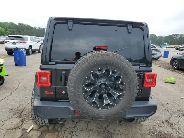 1C4HJXEG3JW146888 - 2018 JEEP WRANGLER U SAHARA BLACK photo 6