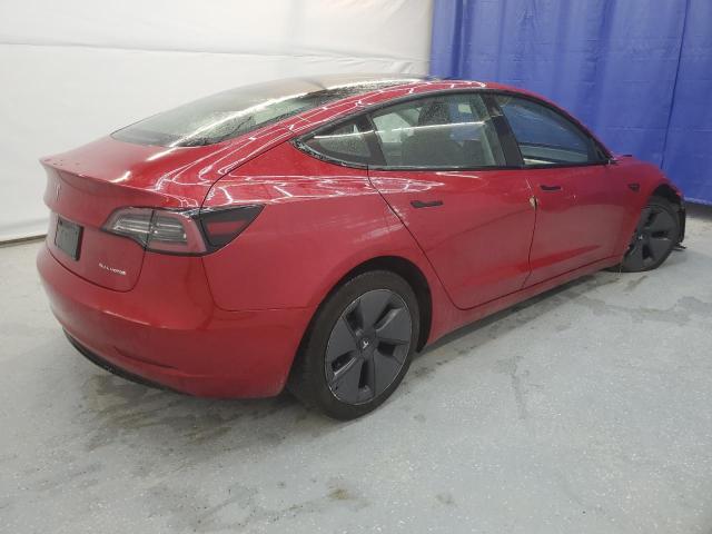 5YJ3E1EB0NF286245 - 2022 TESLA MODEL 3 RED photo 3