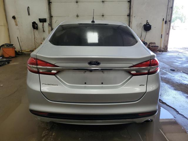 3FA6P0H70HR394611 - 2017 FORD FUSION SE SILVER photo 6