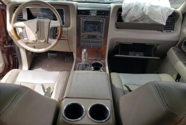 5LMJJ2H57BEJ05498 - 2011 LINCOLN NAVIGATOR 勃艮第红 照片 8