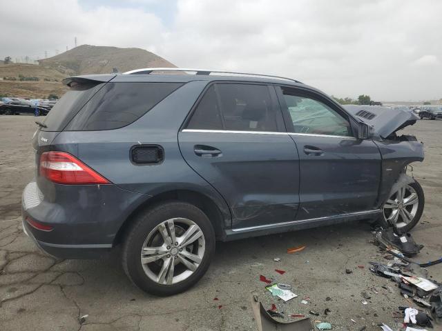 4JGDA5HB5CA023897 - 2012 MERCEDES-BENZ ML 350 4MATIC GRAY photo 3