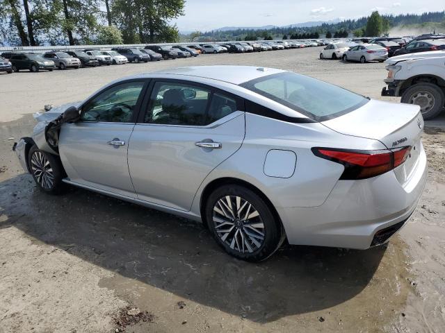 1N4BL4DV7RN390985 - 2024 NISSAN ALTIMA SV SILVER photo 2