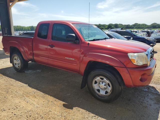 5TETU62N98Z524952 - 2008 TOYOTA TACOMA PRERUNNER ACCESS CAB RED photo 4