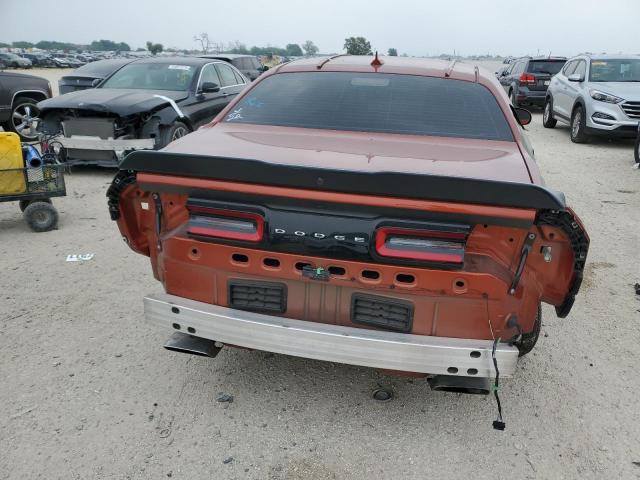 2C3CDZFJ1NH156223 - 2022 DODGE CHALLENGER R/T SCAT PACK BROWN photo 6