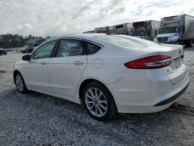 3FA6P0HD8HR102886 - 2017 FORD FUSION SE WHITE photo 2