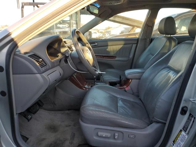4T1BF30K35U592807 - 2005 TOYOTA CAMRY LE ვერცხლისფერი ფოტო 7