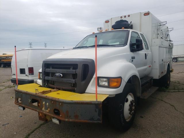 3FRPX6HD8DV778339 - 2013 FORD F650 SUPER DUTY WHITE photo 2