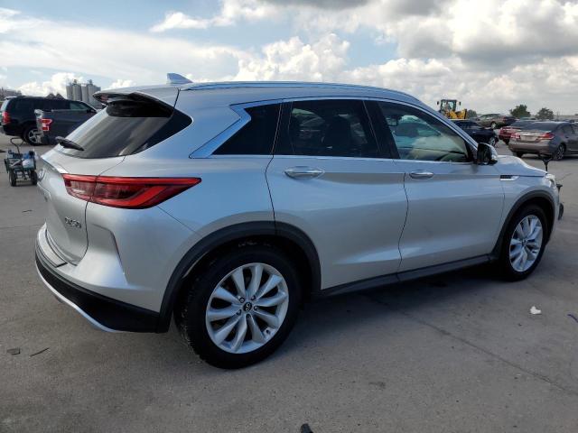 3PCAJ5M31KF108411 - 2019 INFINITI QX50 ESSENTIAL GRAY photo 3