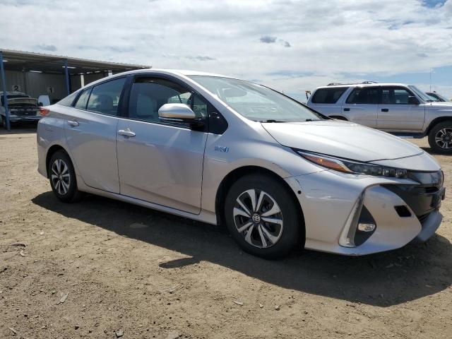 JTDKARFP8H3011529 - 2017 TOYOTA PRIUS PRIM ვერცხლისფერი ფოტო 4