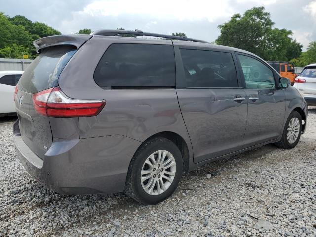 5TDYZ3DC6HS826472 - 2017 TOYOTA SIENNA XLE GRAY photo 3