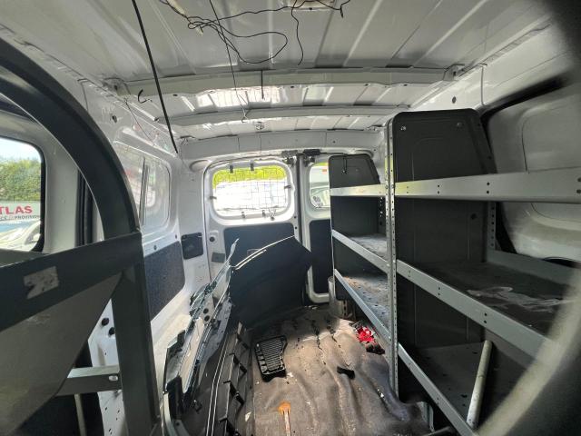 3N63M0ZN2FK699887 - 2015 CHEVROLET CITY EXPRE LT 白色 照片 9