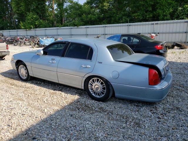 2LNHM82W38X653051 - 2008 LINCOLN TOWN CAR SIGNATURE LIMITED SILVER photo 2