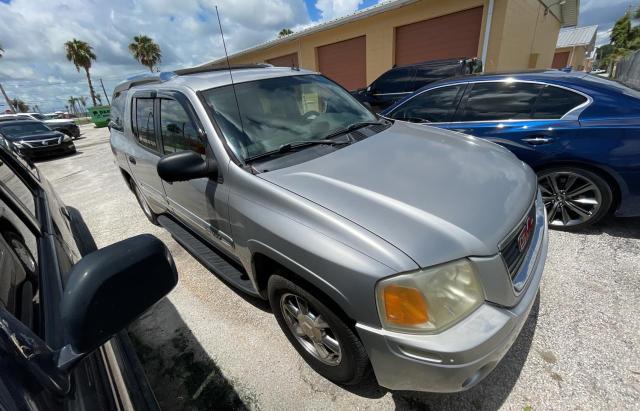 1GKES12S446193815 - 2004 GMC ENVOY XUV SILVER photo 1