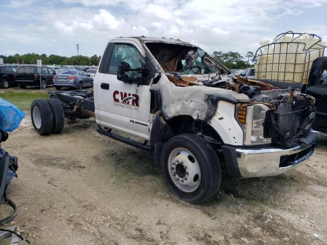 1FDUF5GTXKDA27193 - 2019 FORD F550 SUPER DUTY WHITE photo 4