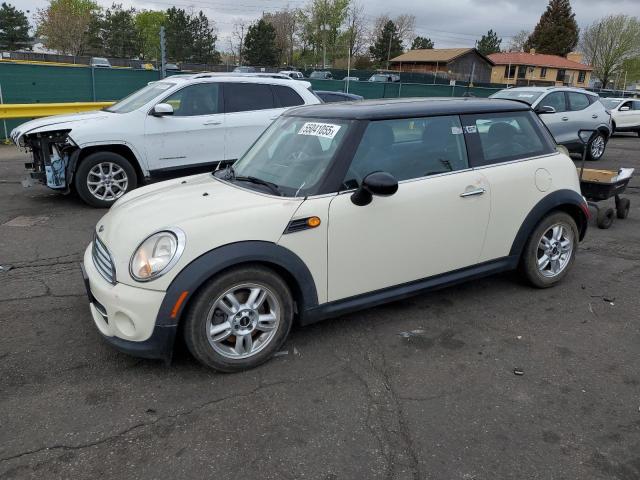 2013 MINI COOPER, 