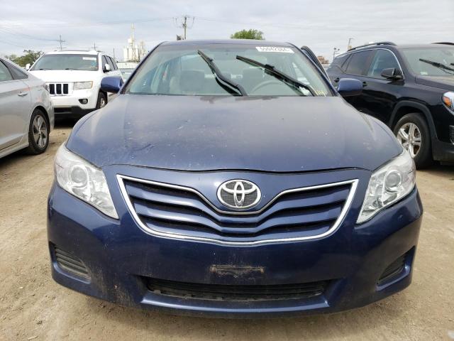 4T1BF3EK7BU659297 - 2011 TOYOTA CAMRY BASE BLUE photo 5