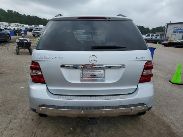 4JGBB22E88A335502 - 2008 MERCEDES-BENZ ML 320 CDI SILVER photo 6