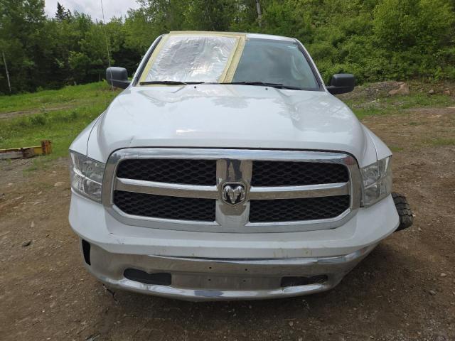 1C6RR7FG8PS586107 - 2023 RAM 1500 CLASS TRADESMAN Biały zdjęcie 5