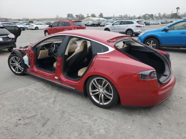 5YJSA1AC2DFP10593 - 2013 TESLA MODEL S 红色 照片 2