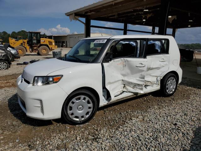 JTLZE4FE4FJ070322 - 2015 TOYOTA SCION XB WHITE photo 1
