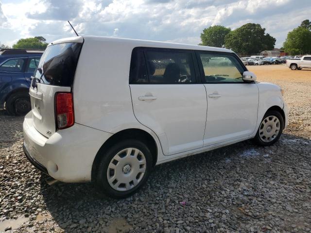 JTLZE4FE4FJ070322 - 2015 TOYOTA SCION XB WHITE photo 3