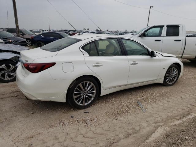 JN1EV7AP9JM366838 - 2018 INFINITI Q50 LUXE WHITE photo 3