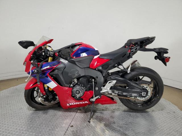 JH2SC7750NK500429 - 2022 HONDA CBR1000 RA RED photo 3