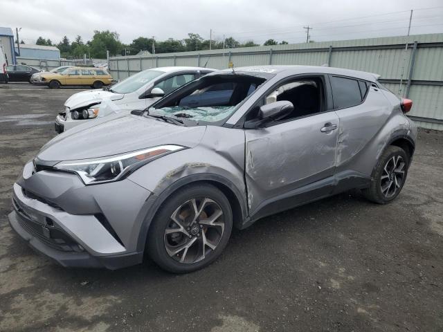 NMTKHMBX8JR047177 - 2018 TOYOTA C-HR XLE SILVER photo 1