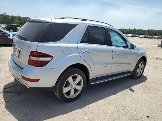 4JGBB8GB5BA697876 - 2011 MERCEDES-BENZ ML 350 4MATIC SILVER photo 3