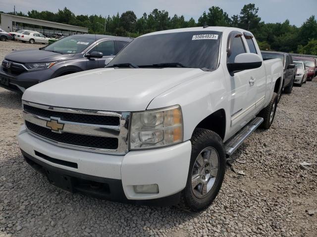 1GCRCTE05BZ279310 - 2011 CHEVROLET SLVRD C1500 LTZ WHITE photo 1