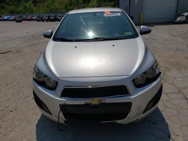 1G1JA5SH9G4175537 - 2016 CHEVROLET SONIC LS 银色 照片 5