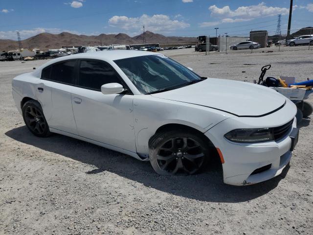 2C3CDXHG7JH204176 - 2018 DODGE CHARGER SXT PLUS WHITE photo 4