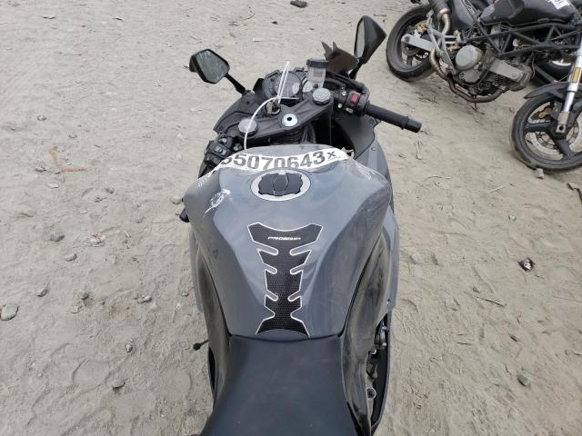 JKBZXJH1XKA002461 - 2019 KAWASAKI ZX636 K GRAY photo 5