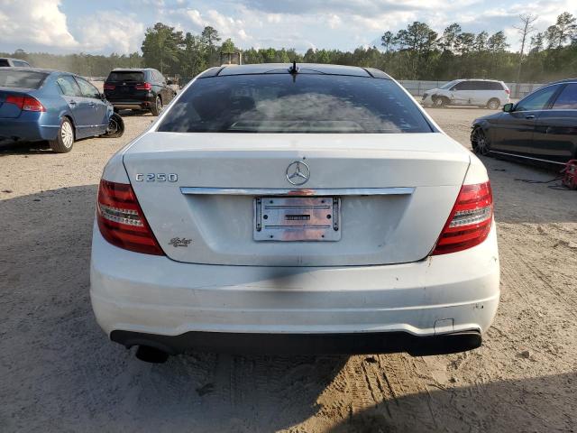 WDDGJ4HB1CF747493 - 2012 MERCEDES-BENZ C 250 WHITE photo 6