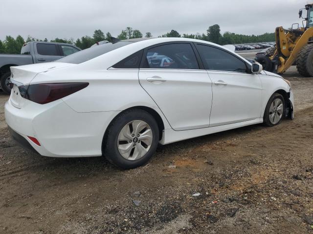 5NPEB4AC0EH819617 - 2014 HYUNDAI SONATA GLS WHITE photo 3