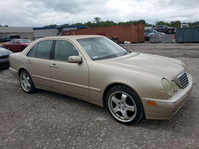 WDBJF65J51B274516 - 2001 MERCEDES-BENZ E 320 GOLD photo 4