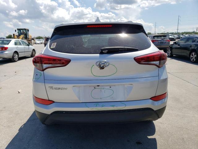 KM8J33A44JU719479 - 2018 HYUNDAI TUCSON SEL SILVER photo 6