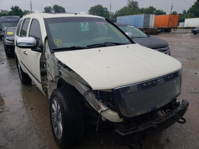 1A8HW58TX9F708417 - 2009 CHRYSLER ASPEN LIMITED WHITE photo 4