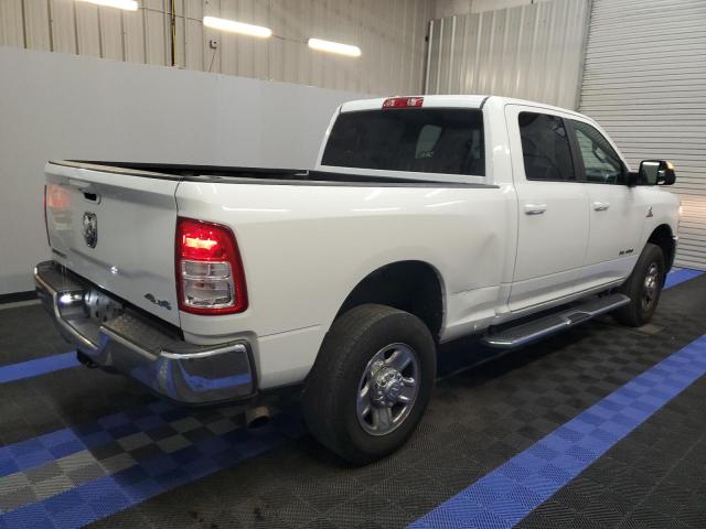 3C6UR5DL4NG247248 - 2022 RAM 2500 BIG HORN/LONE STAR WHITE photo 3